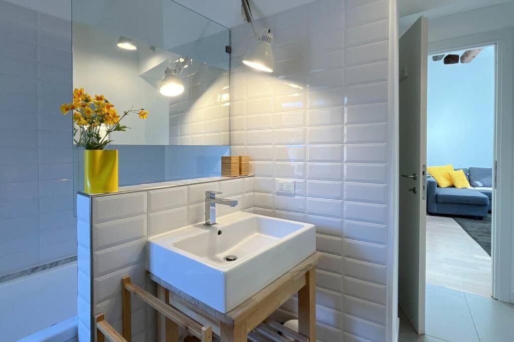 レッコCasa Moira - Affitti Brevi Italiaアパートメント エクステリア 写真